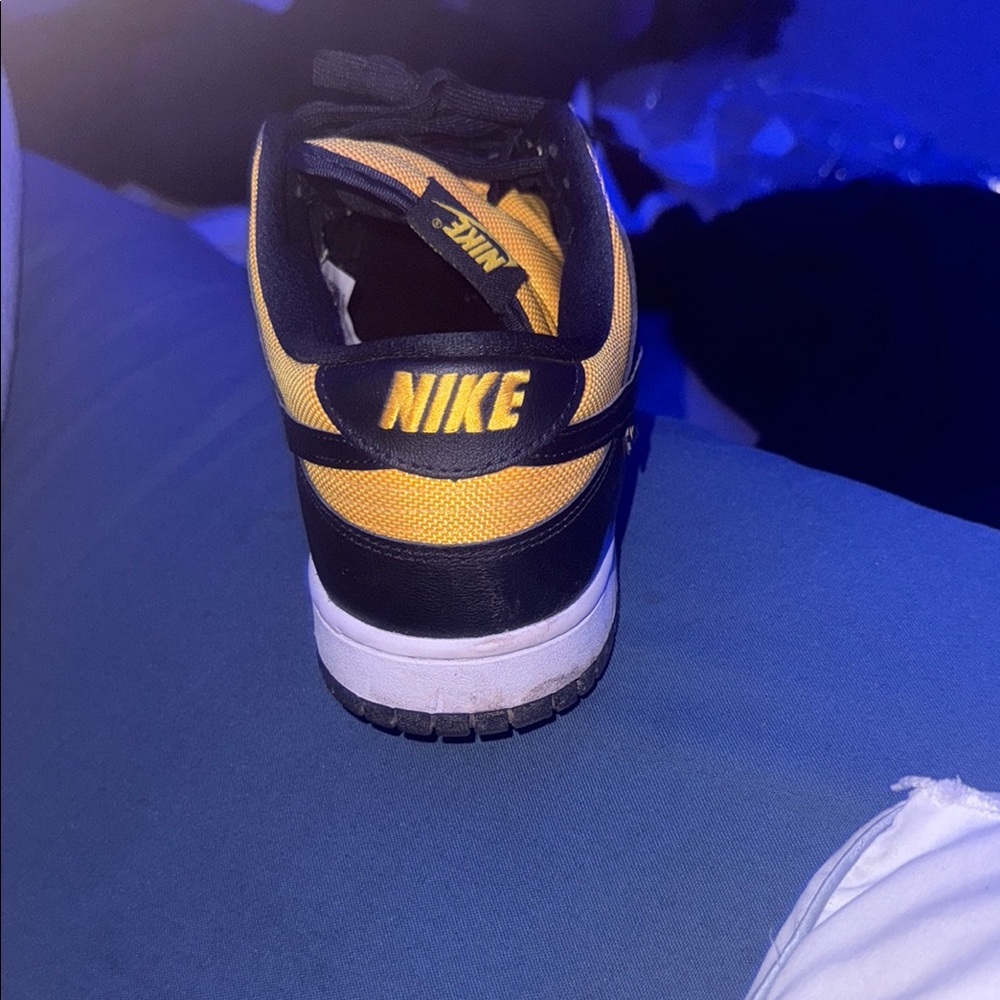 Nike Yellow and Black Dunk Sneakers Classic Design - Picture 4 of 5